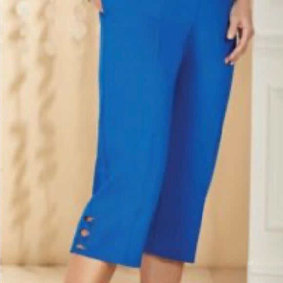 Alfred Dunner Waikiki Lattice Cuff Capris size 12 - Picture 2 of 6